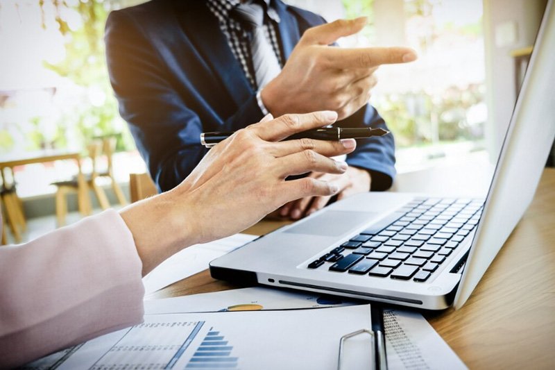 Servicios de correduría de seguros y asesoramiento personalizado